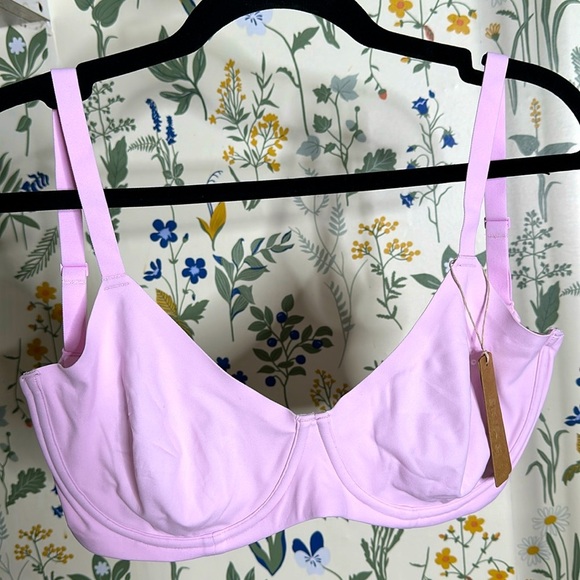SKIMS Fits Everybody Unlined Demi Bra in Cherry Blossom size 32DDDD NWT - Picture 1 of 6